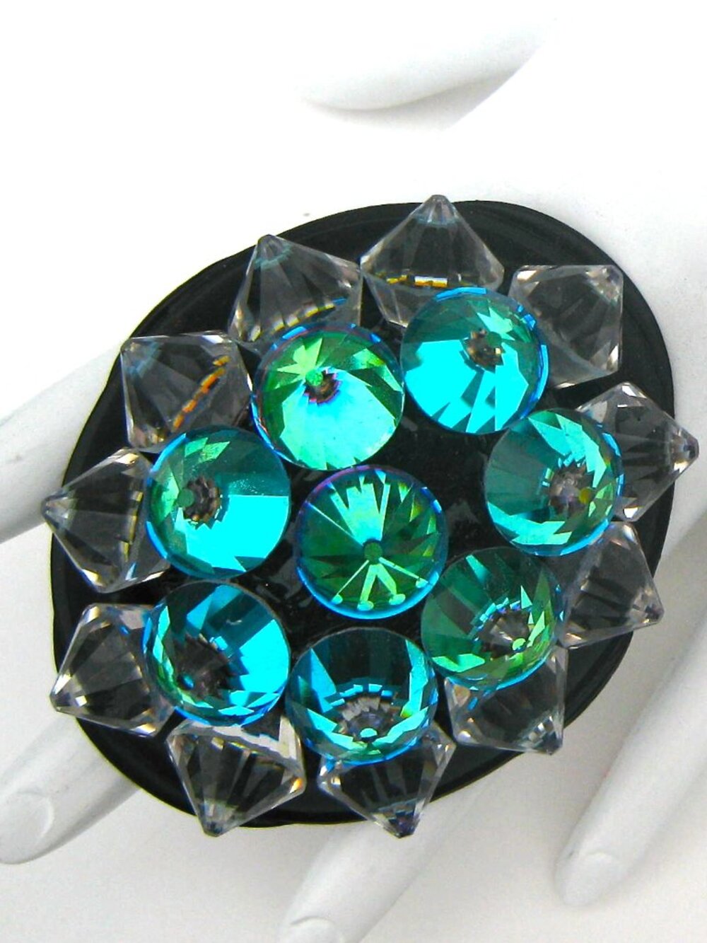 GASOLINE GLAMOUR SPHINX CRYSTAL SPIKE RING💚 💎✨